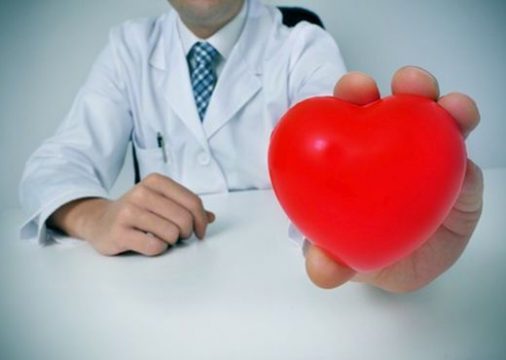 Valor pronóstico de disfunción microvascular estructural y funcional en pacientes con enfermedad coronaria no obstructiva