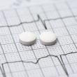 Aspirina o clopidogrel post TAVI: Guías y estudios llenos de contradicciones