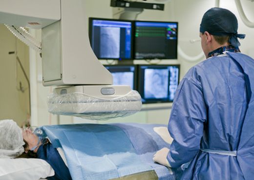 Pacientes con antecedente de cirugía de revascularización miocárdica y un nuevo evento de SCA no ST ¿Estrategia invasiva rutinaria?